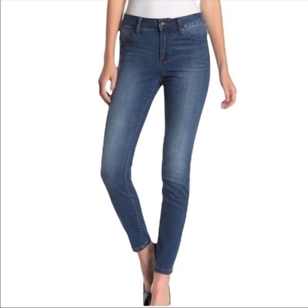 TAHARI 10 Classic Skinny Kelly Raw Hem Cuffed Blue Jeans